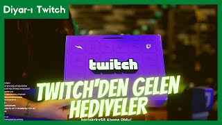 Kendine Müzisyen - Twitch'den Kargoyla Gelen Hediyeleri Gösteriyor