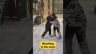 wrestling in the snow #shorts борьба на снегу #шортс