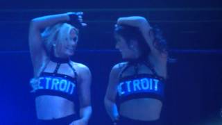 03.30.16 Detroit Pistons Entertainment Team "I Wanna Rock" - close