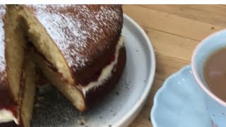 Easy no-recipe Victoria Sponge