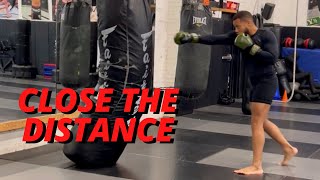 11 Ways to Close The Distance in Kickboxing and MMA