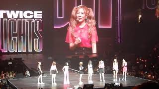 Twice talking to crowd - Chicago 2019