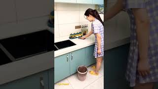 Cara sederhana membersihkan meja dapur #shorts