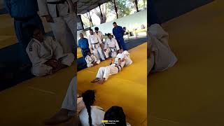 #judo #judothrows #sankaku jime #jime#choking# jigorokano