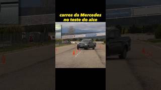 Carros da Mercedes no teste do alce