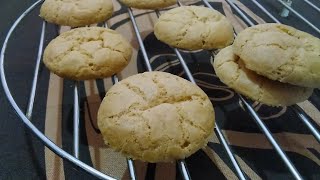 Crunchy milk crackle cookies