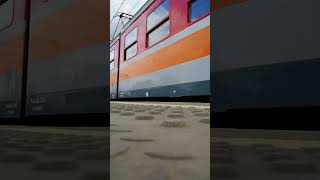 EN57-2061 z REGIO 43604 "BIAŁA" relacji: Kęty - Kraków Główny || #shorts