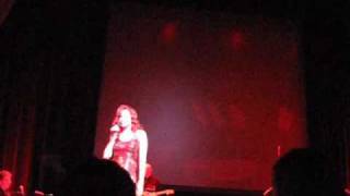 Lucy Lawless sings, "My Girl" & "Way I Do" - SF0908