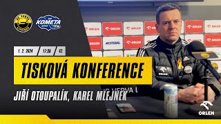 42 | Tisková konference