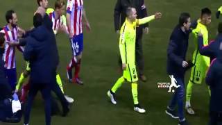 Pelea Neymar Torres antes del descanso   Atlético de Madrid vs FC Barcelona