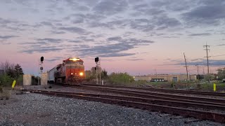 NS 8105 "Interstate" leads NS 142 through Springdale Ohio