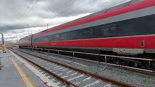 Frecciarossa Roma - Leece saliendo de Roma - Termini