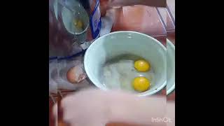 bosan,telurnya di masak itu2 aja.coba,telur kukus.di jamin anak d rumah pada minta di masakin terus.