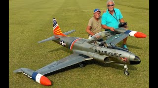 Feibao T-33 Flight Saluting National Anthem