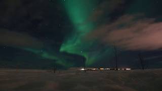 Viaggio astrale, fantastico, al ritmo di danza dell'aurora Boreale.