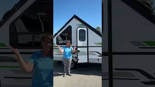 Pops Up in Minutes with One Person! Rockwood A122S Trailer