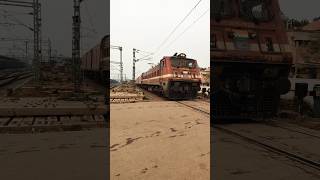 ट्रेन लेट होने के कारण शिख्स ने उठाया ऐसा कदमifsut #shorts #shortvideo #train#एक्सप्रेस ट्रेन