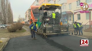 На улице Победы приступили к укладке тротуара