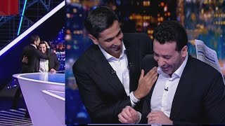 محمد سعدون الكواري  يقبل رأس ابو تريكه في الاستوديو بعد عودته 😍