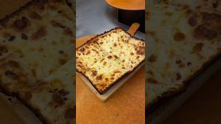 DETROIT PAN PIZZA 🥧🥧🥧 #pizza #lasvegas #foodchallenge#cooking #shorts