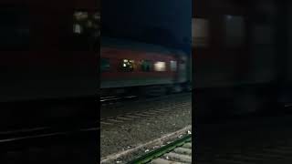 #WAP7 High Speed Train skips Rani Kamalapati railway station #Bhopal #indianrailways #shorts #travel