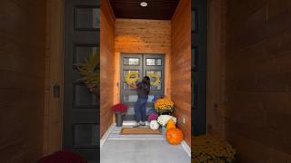 Let’s Update this Porch for Fall! #fallporch #mums