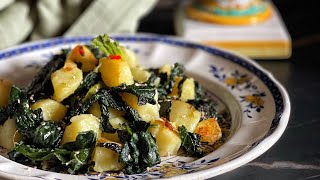 SICILIANI CREATIVI - Cavolo nero e patate ripassati- Kale with potatoes #shorts