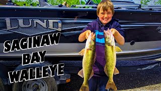 WALLEYE FISHING on SAGINAW BAY! Trolling Crawler Harnesses for BIG WALLEYE! Fish Camp 2021