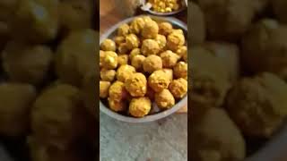 32 dry fruits laddu... home made.