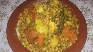 كسكس مغربي بالخضار على طريقتي سهل بمذاق لا يقاومMoroccan couscous with vegetables  delicious