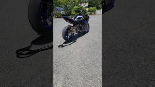 2023 Yamaha R1M Cold Start/ Warmup -Full Titanium Akrapovic Evolution GP Exhaust + Mods!!!