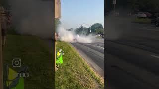 ZR1 does a mean burnout in the middle of the Street