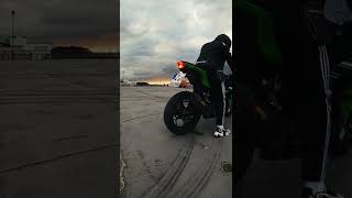 Hab nicht genug Leistung um normal Profil runter zu kriegen 🤡#burnout #ninja #kawasaki #popsmoke