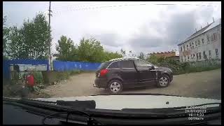 Опель наехал на детей в Вольске