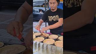 Malaysian style crispy Apam balik making #food  #apambalik #pasarmalam  #shorts #youtubeshorts