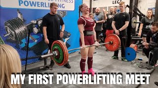 My first ever powerlifting meet !