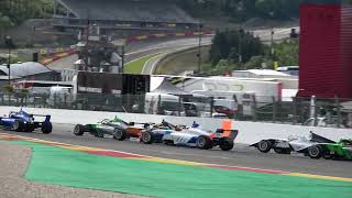 Die spanische Formel-4-Meisterschaft in Spa Francorchamps Juli 2022