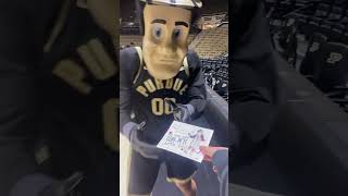 And no one can com-Pete with you, Boilermakers. Happy Valentine’s Day! 💛🖤