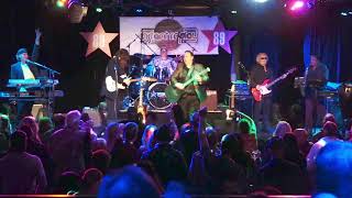 Born to Run (Springsteen) performed by Instant Replay NY music act at 89 North Music 05/04/19