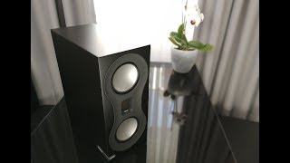 Monitor Audio Studio bookshelf speakers - Unboxing