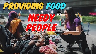 Providing Food to Needy People🥺DAY 20✅30 DAYS CHALLENGE🔥- Kirti Mehra