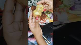 আজ ঘরে বানিয়ে ফেললাম চিকেন চিজ বল।#share #shortsfeed #shorts #viralvideo #reels #food #foodblogger