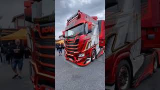 Red Scania V8 | Crazyautos