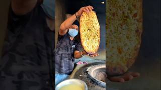 Amritsari kulcha kaise banta hai😋😨। #making #kulcha #shortsvideo