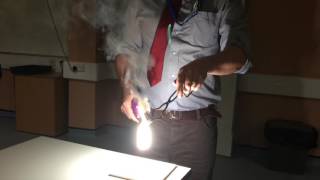 Energy transfers in chemical reactions