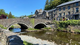 Stunning Beddgelert. The story of the prince and his dog.