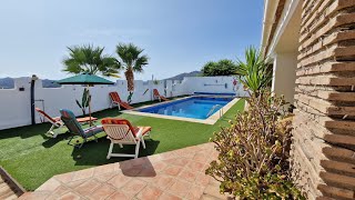 Cortijo Las Ventanas, Riogordo - Video 5 of 10 :   Main house pool gardens