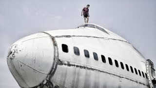 Exploring ABANDONED Boeing 747 in Bangkok