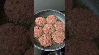 ground meat & mashed bean burgers🍔