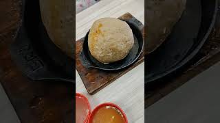 Seporsi bakso jumbo dalam hot plat ll kuliner bakso jumbo jakarta pusat